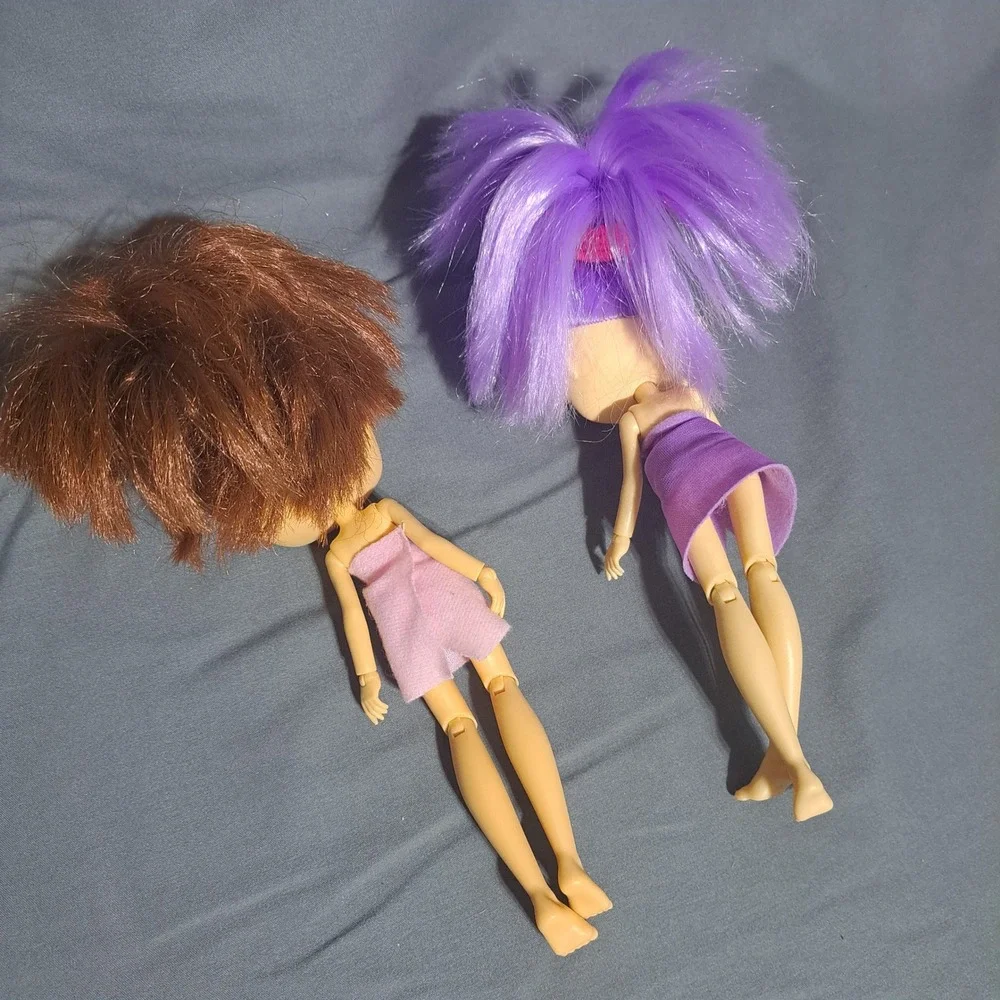Jay@Play Lot of 2‎ Boxy Girls Fashion Dolls Brunette and Purple Hair Willow 8